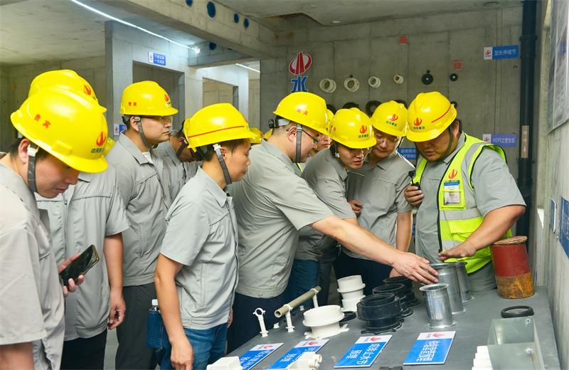 为进一步推进优质客户高效履约，提升交付品质、达成客户满意，2025年6月25日，9001DCC金沙建设集团在上海组织召开2025年越秀地产、华润置业客户履约推进会。